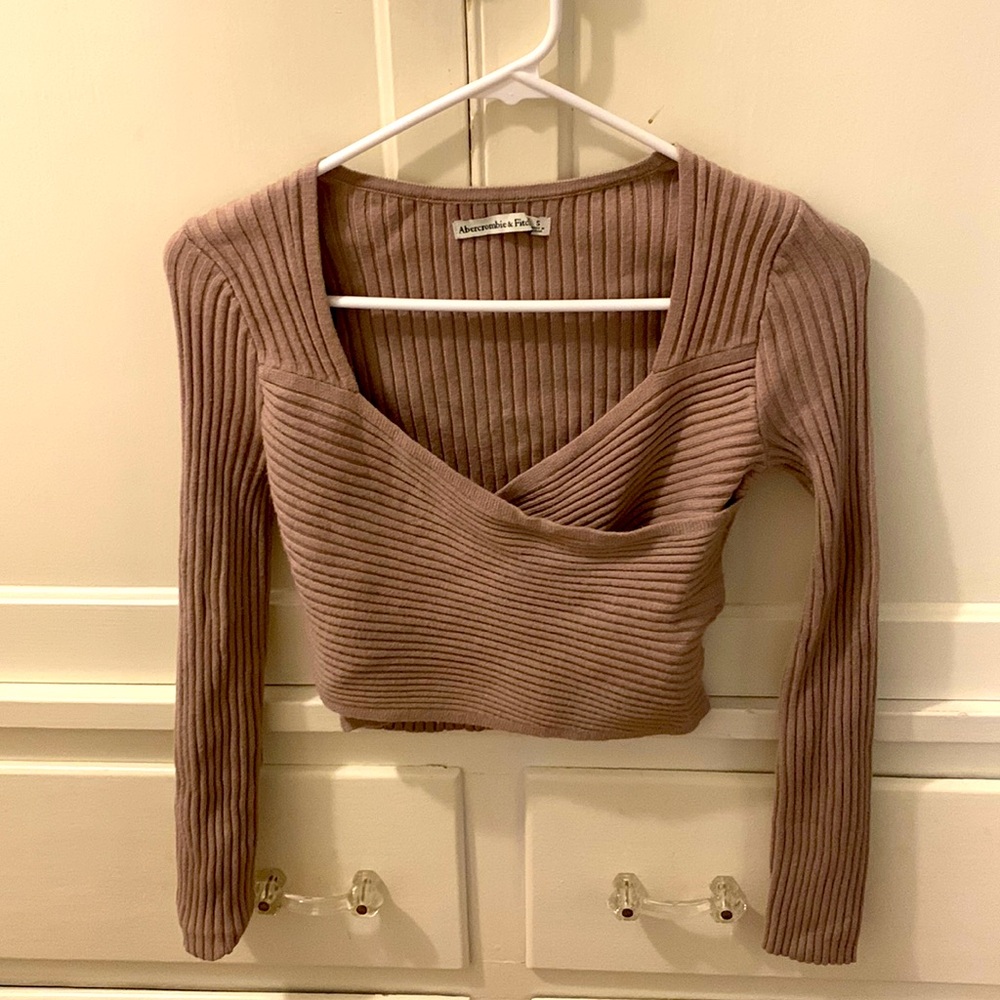 Abercrombie and Fitch wrap top
